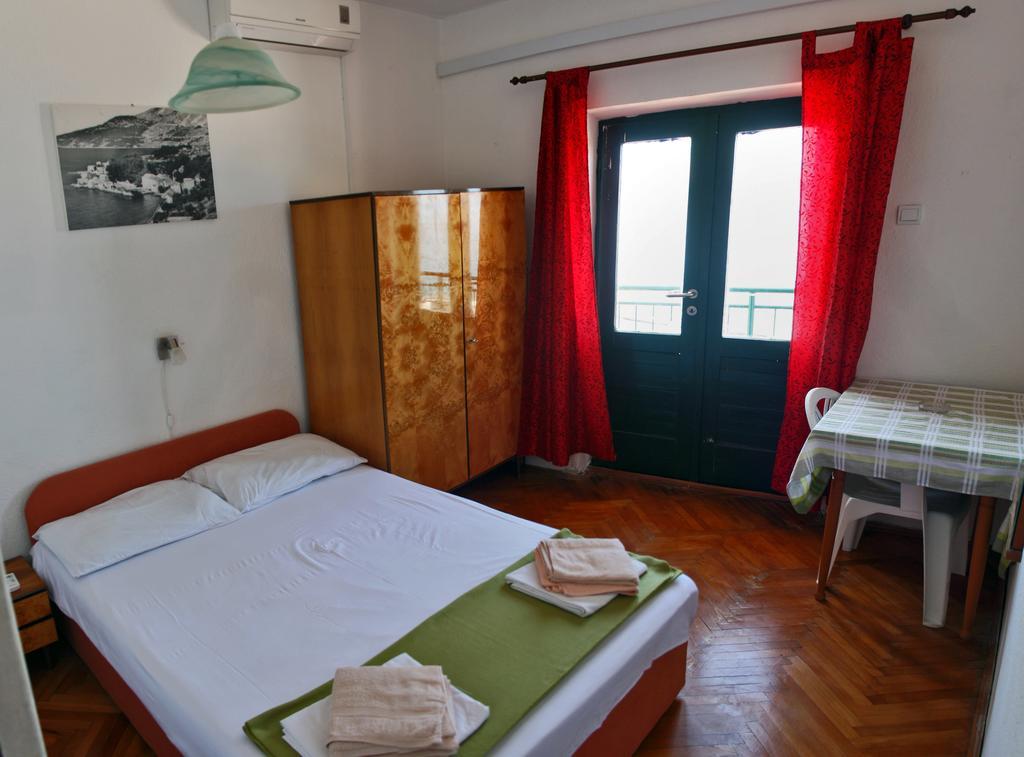 Hrstich Apartments Drasnice Oda fotoğraf